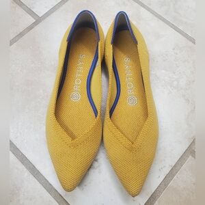 Rothy's l Retired the point in Marigold Yellow 7.5